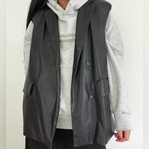 *BNWT* URBAN OUTFITTERS NATIVE YOUTH faux leather jacket